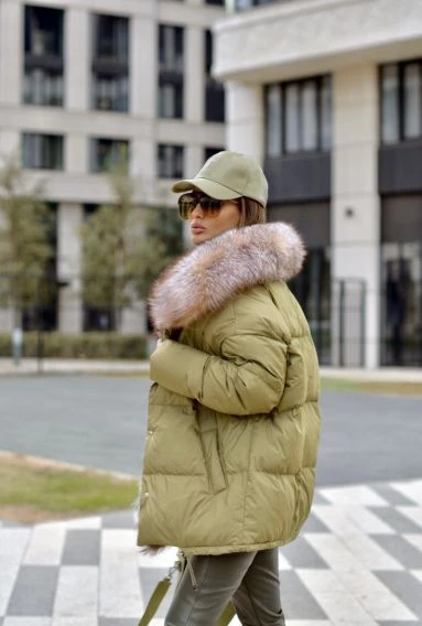 Valeria Mazza anticipa el abrigo must have de la temporada