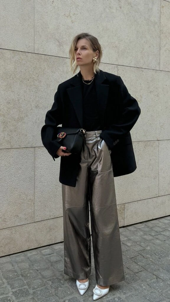 así se llevan las prendas de cuero este otoño 2024 (3)