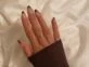 Las brown nails marcan tendencia este otoño en la Gen-Z