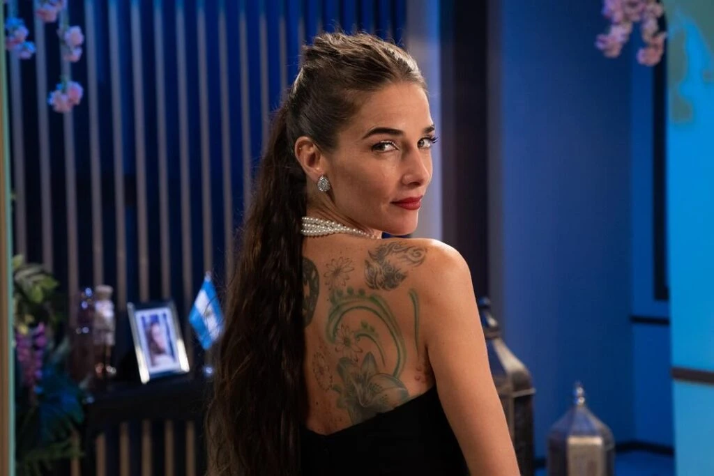 Juana Viale y su look a puro glamour