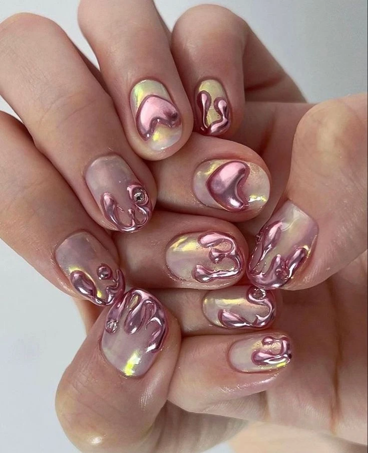 Todas las formas de llevar esta manicura son bien fashionistas.