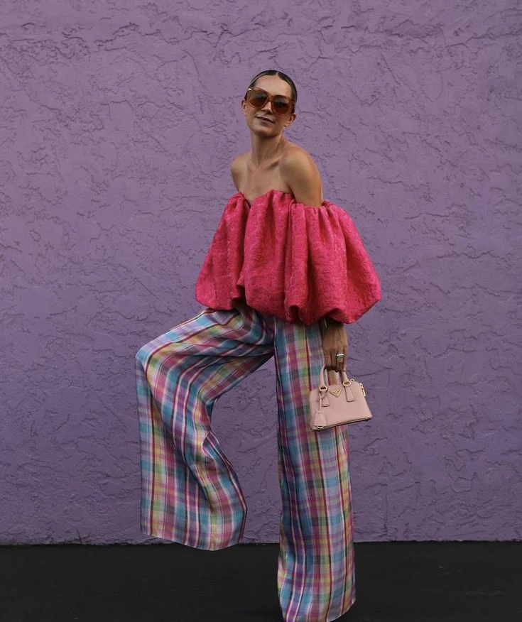 Alerta tendencia: los tops off the shoulder más chic del otoño