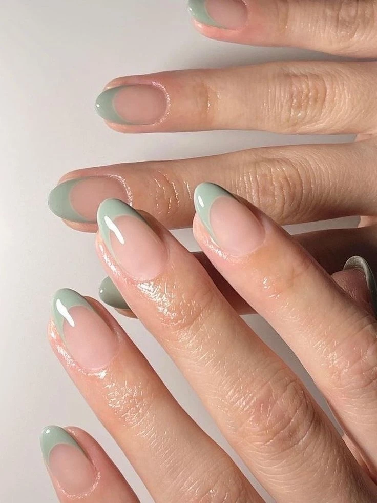 Light green nails, las uñas que marcan tendencia este invierno