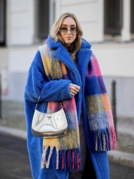 Guía de estilo: cómo lucir las bufandas, nuestras aliadas durante el invierno