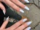 Blueberry milk nails, las uñas ideales para llevar en el invierno