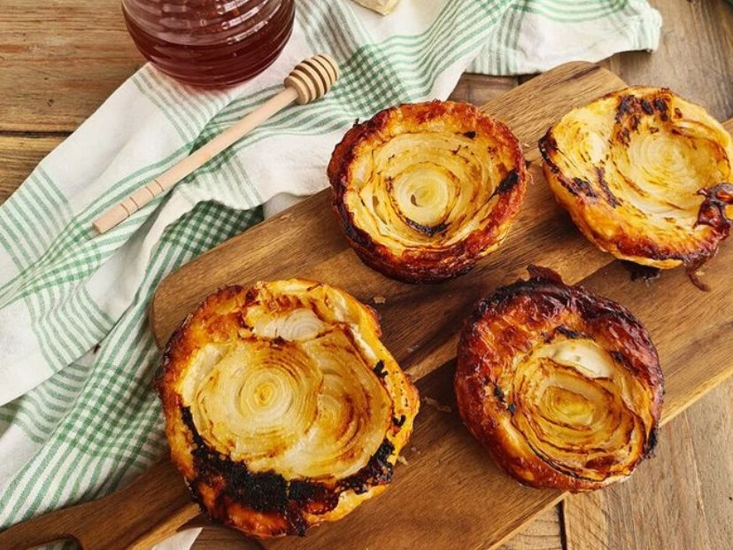 Canastas de cebolla y queso