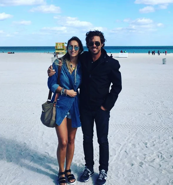 Vicky y Emilio, de viaje