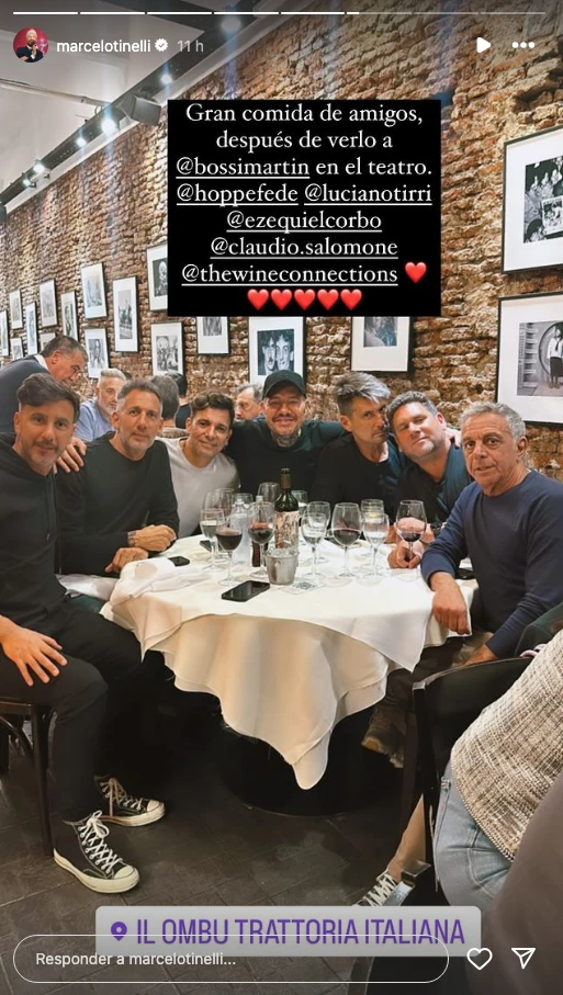 Marcelo Tinelli, El Tirri, Fede Hoppe y otros cenando con Martín Bossi después de la función.