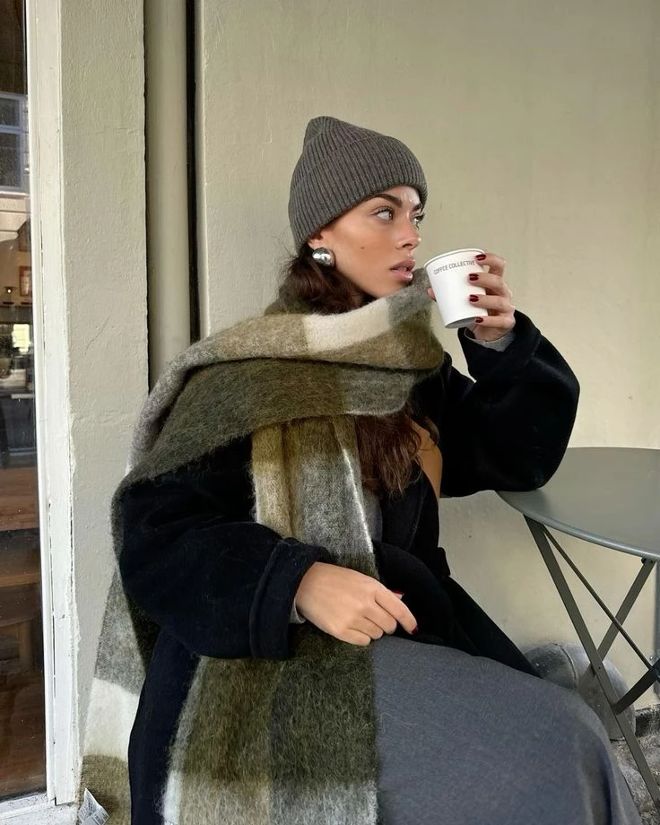 Guía de estilo: cómo lucir las bufandas, nuestras aliadas durante el invierno