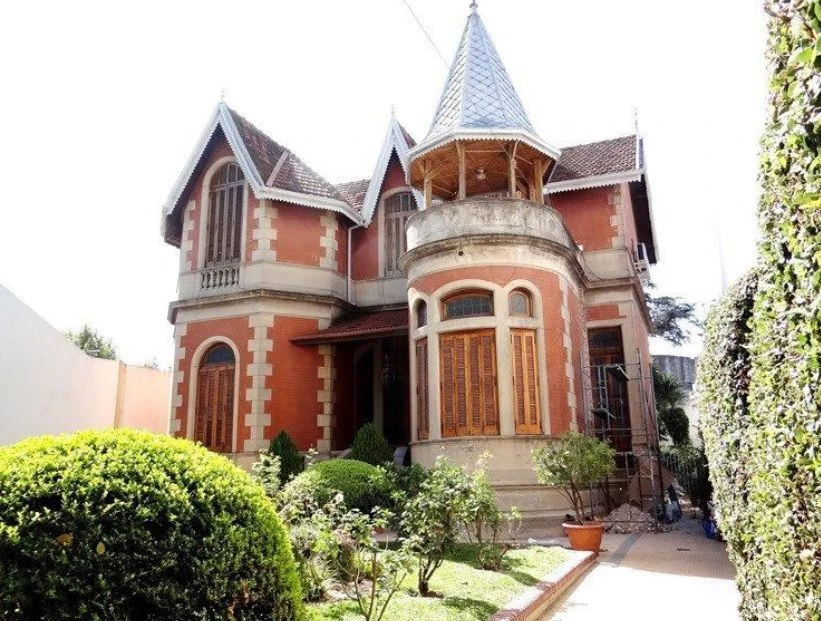 Historias de Cemento: castillo de Floresta, la curiosa mansión que tiene más de 100 años y está rodeada de misterios