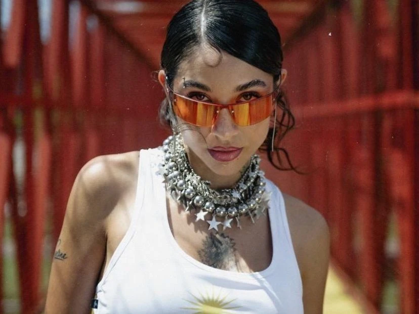 La traumática situación que vivió María Becerra en Ezeiza foto: ig