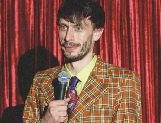 La historia real de Richard Gadd, el hombre detrás de la serie "Bebé Reno"