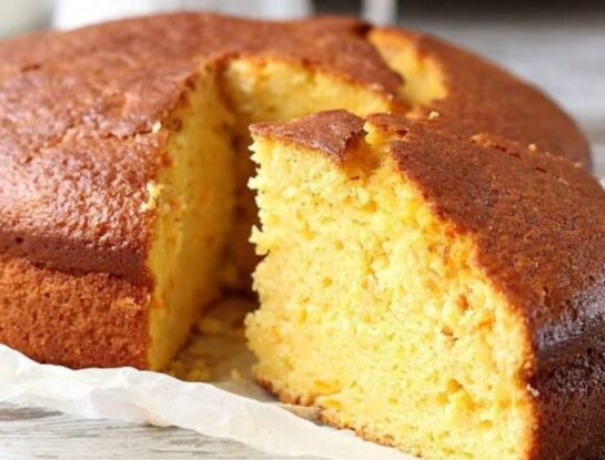 Budín con yogur y sin harina: la receta súper fácil que te saca de apuros