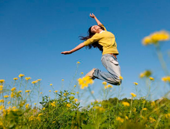 El revolucionario método de sanación de Sacha Barrio Healey: "Si se produce energía, el cuerpo puede sanar"