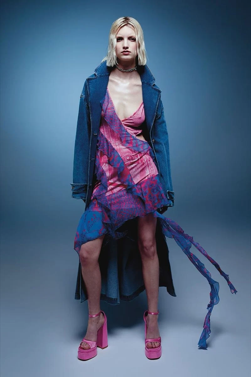 Versace Jeans Couture colección primavera verano 2024