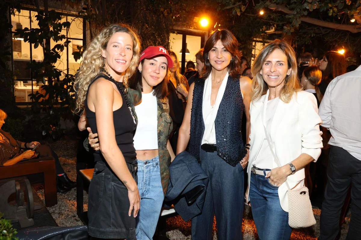 Julieta Barrionuevo, Michelle Parisier, Sandra Hillar y Mariana Bago