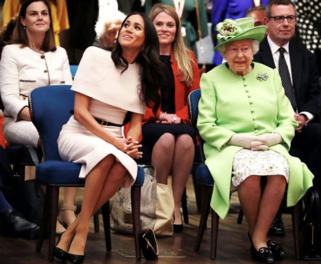 La ex secretaria de Meghan Markle rompió el silencio y habló de su renuncia. Foto: Pinterest.