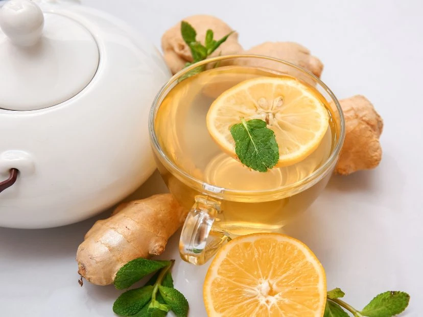 La infusión de dos ingredientes ideal para beber en ayunas