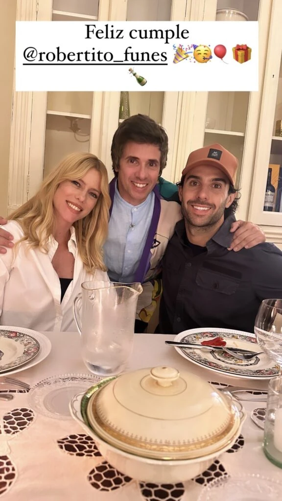 Los looks black & white de Nicole y Zaira. Foto: Instagram. 