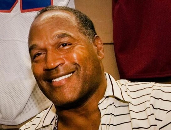 Murió O.J. Simpson, el hombre detrás del femicidio que marcó a Hollywood: un crimen sangriento, juicio escandaloso y una confesión