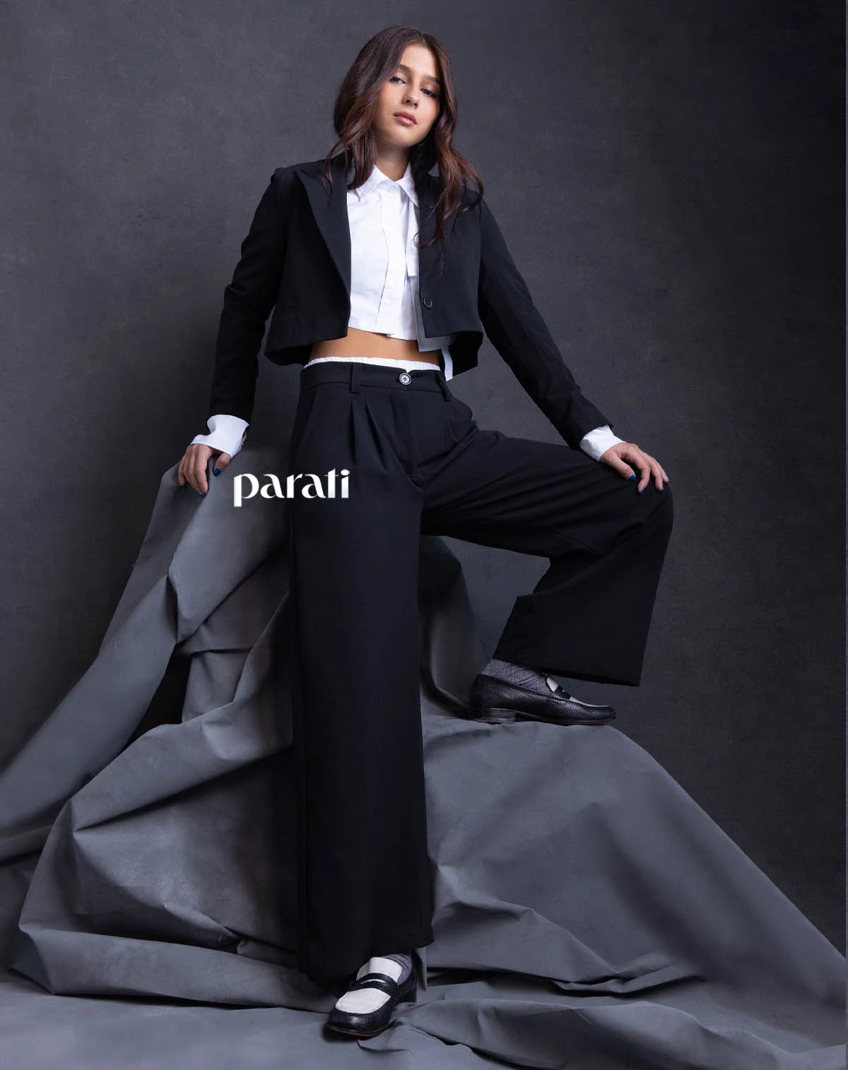 Torera, pantalón con cintura a contratono y camisa crop @lovelydenim