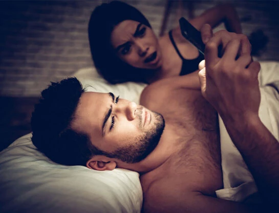 Si descubrís a tu pareja mirando porno o contenidos hot, ¿qué hacés?