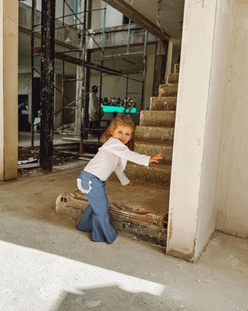 Stephanie Demner mostró los avances de su nueva casa