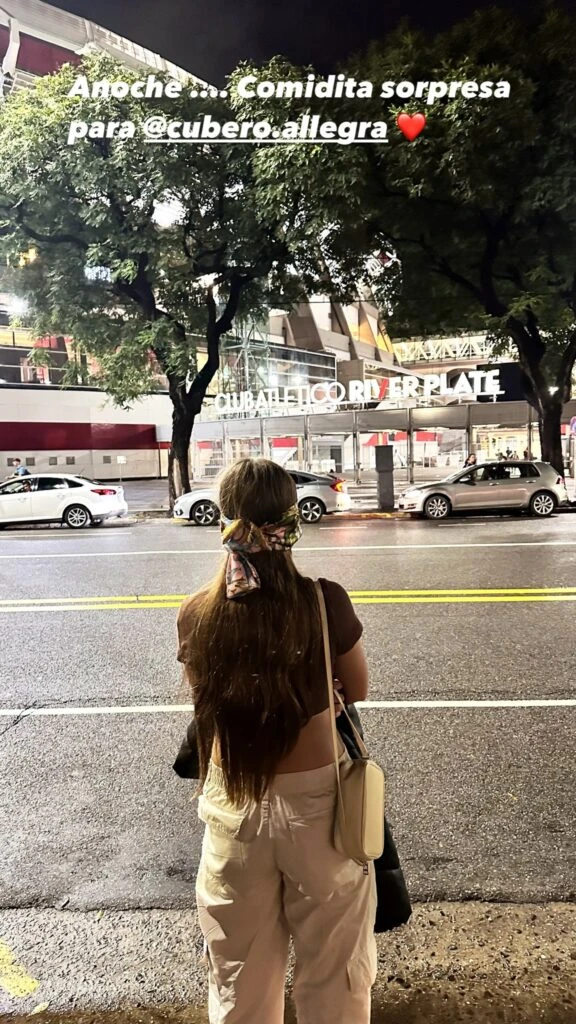 alegra subero, sorpresa en el estadio de river