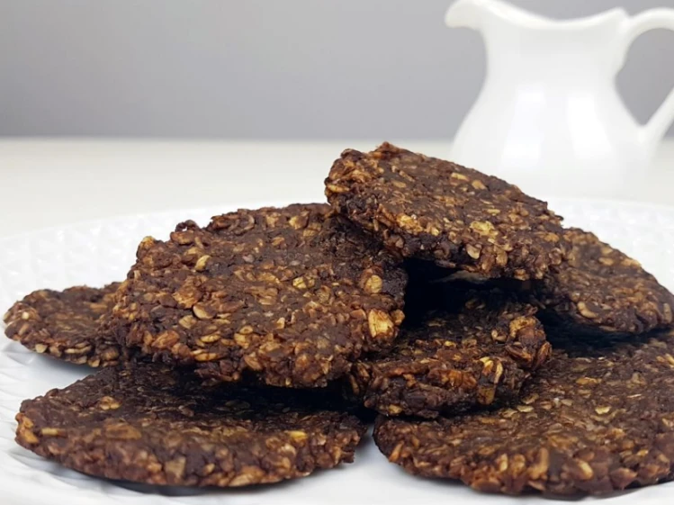 Galletas de avena y algarroba: la receta más saludable y deliciosa