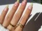 Colorful french tip nails, las uñas más coloridas que elige la Gen-Z