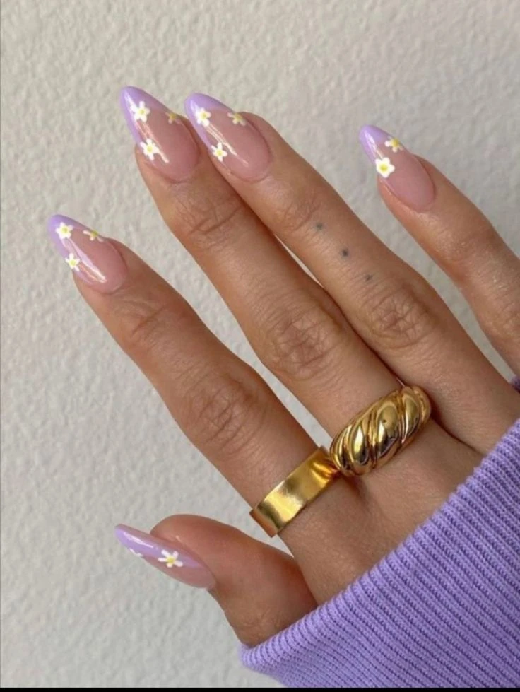 Colorful french tip nails, las uñas más coloridas que elige la Gen-Z