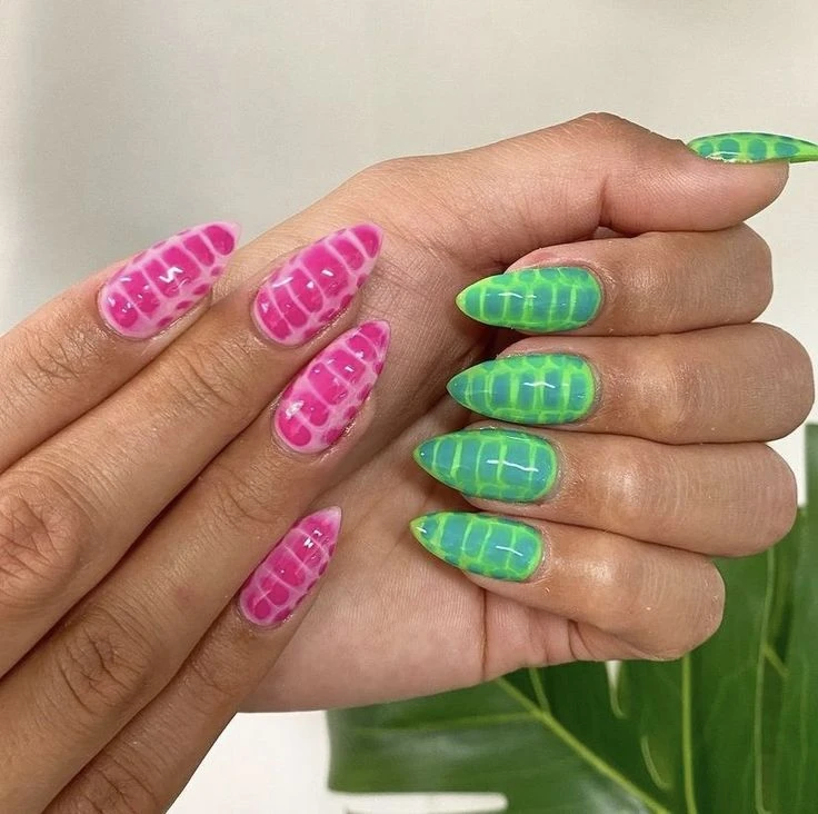 Snake skin nails, las uñas fashionistas de esta temporada
