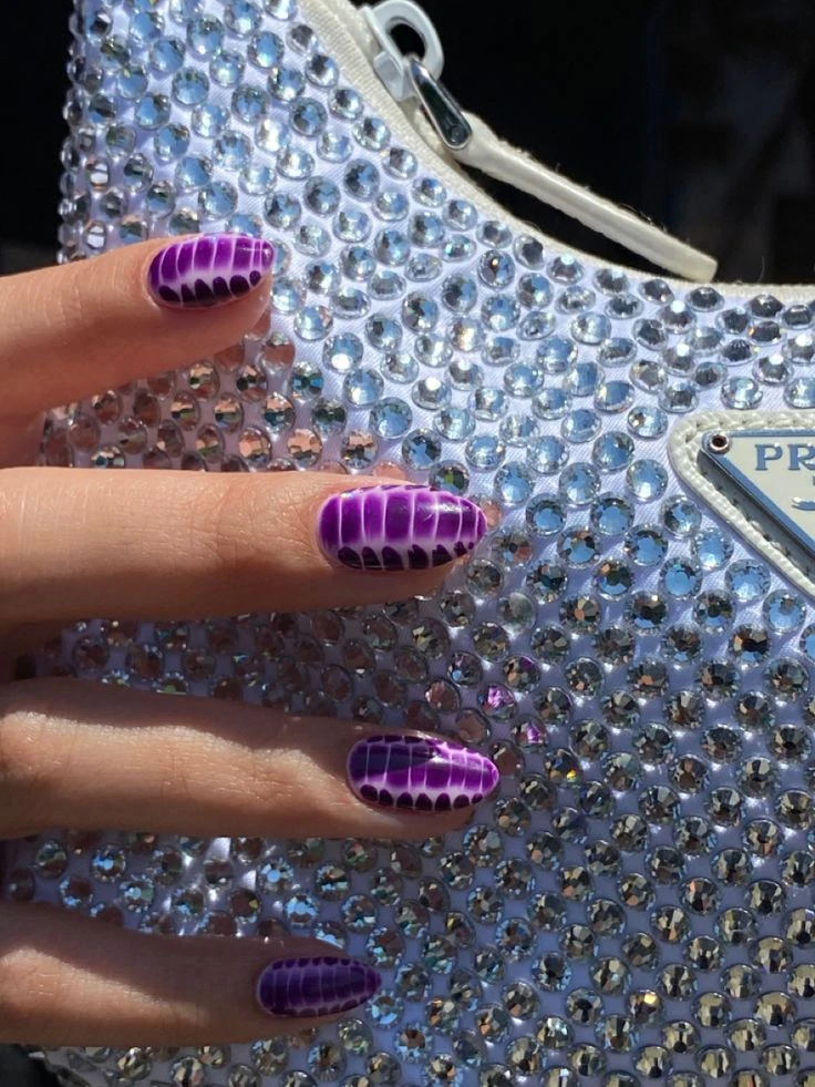 Snake skin nails, las uñas fashionistas de esta temporada