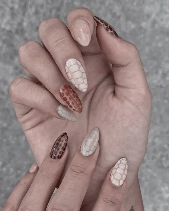 Snake skin nails, las uñas fashionistas de esta temporada