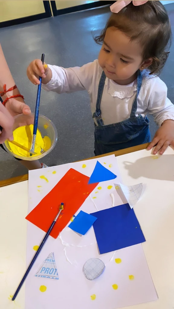 Las fotos de Sarah Burlando en su primer taller de arte
