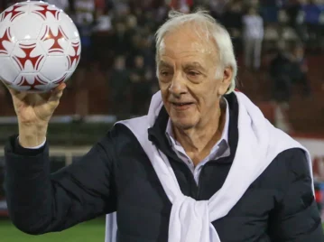 Preocupa la salud de Cesar Luis Menotti: qué le pasó
