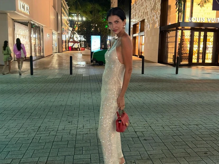El look noventoso de Zaira Nara para una noche de fiesta