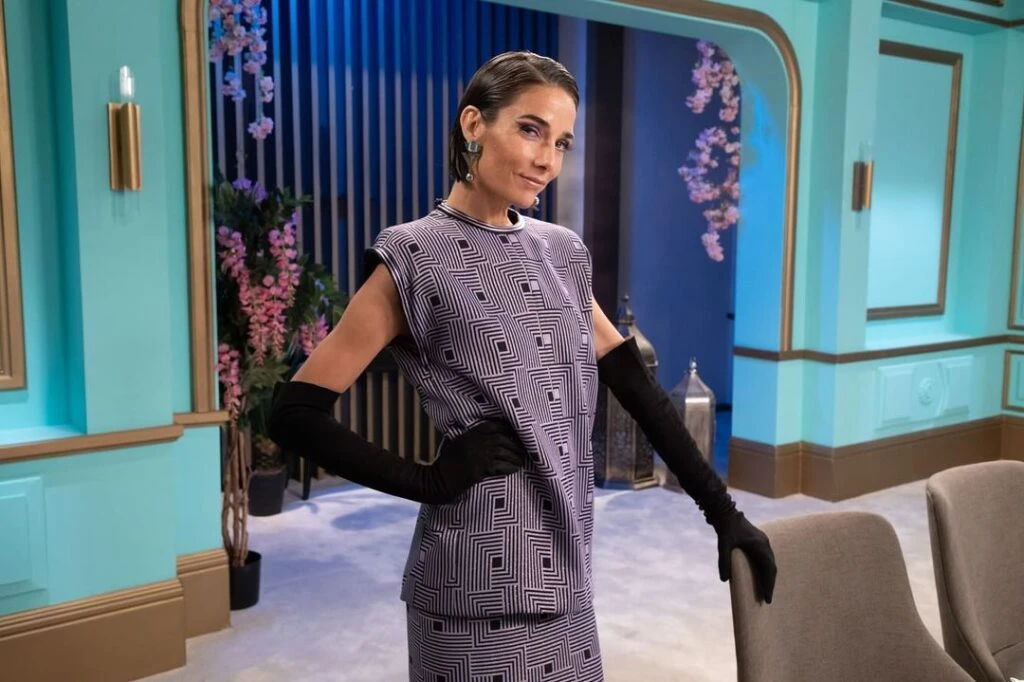 El look de Juana Viale en la mesaza