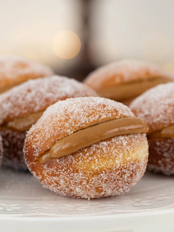 La mejor receta de bolas de fraile rellenas de dulce de leche para arrancar el fin de semana