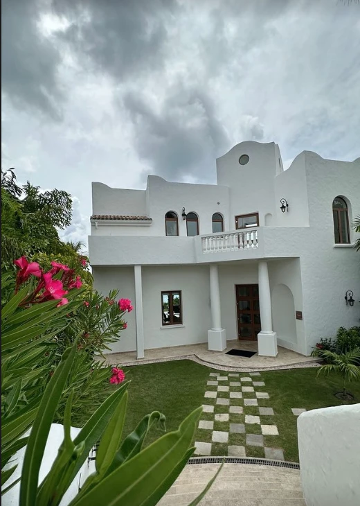 Las fotos del viaje de Pampita al Caribe junto a sus amigas