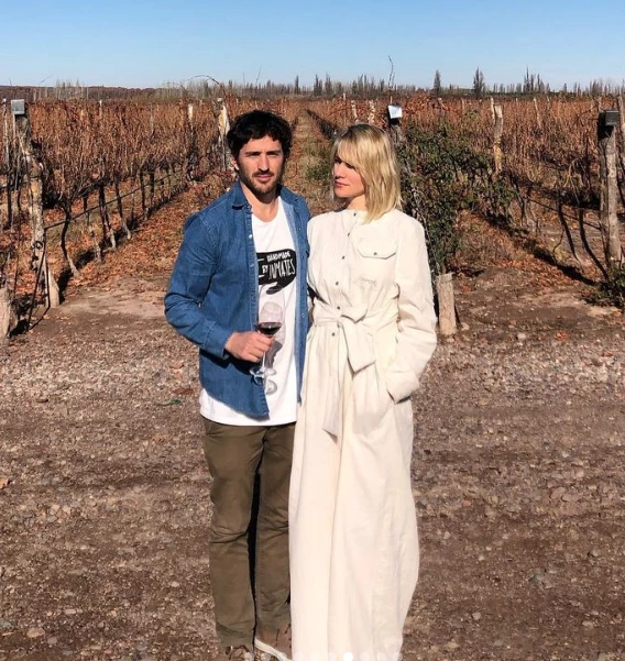 A qué se dedica Virginia da Cunha