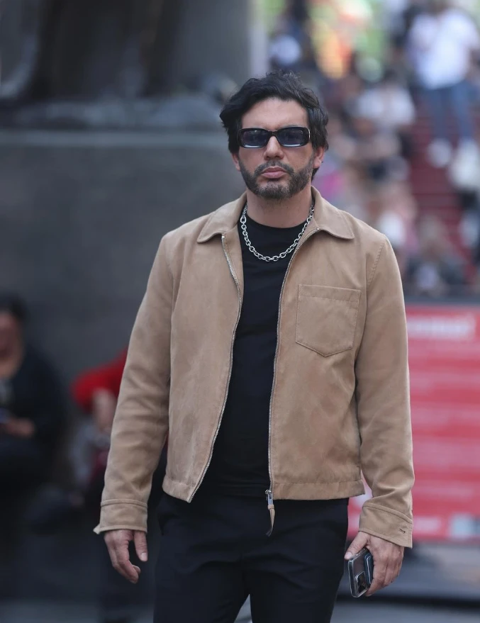 El periodista argentino Ronen Suarc contó que está viviendo un caso de acoso similar al de Babé Reno.