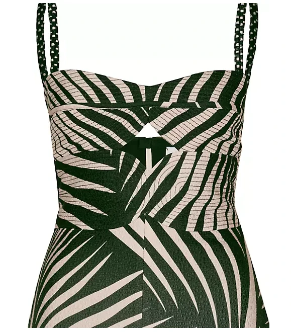 El look de Meghan Markle, con vestido de Johanna Ortíz