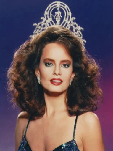 Cecilia Bolocco en 1987, cuando fue coronada Miss Universo. Foto Google. 
