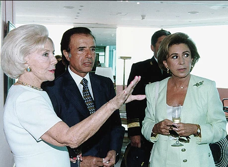 Amalita Lacroze de Fortabat con Carlos Menem y María Julia Alsogaray en 1997.