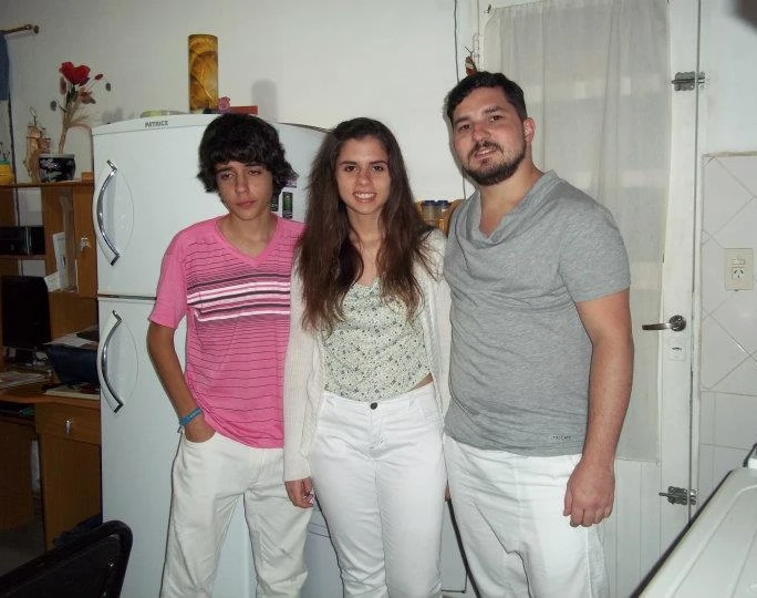 Fernando Pastorizzo y sus hermanos, Carla y Daniel