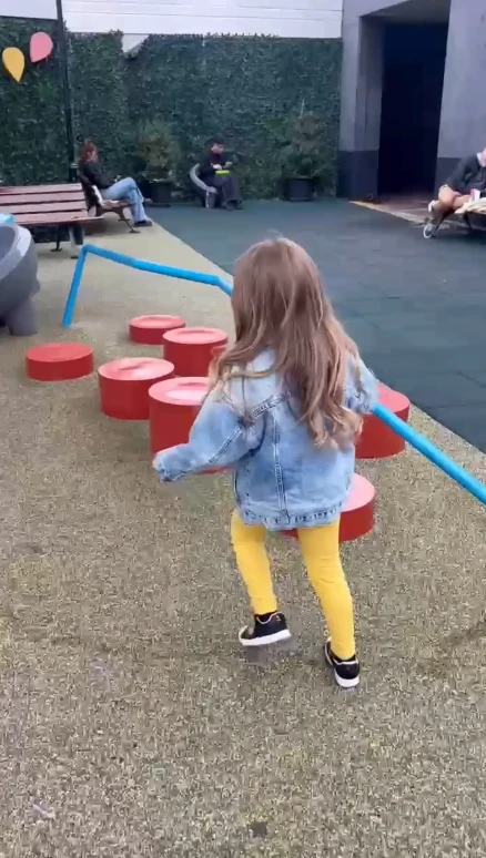 Claudia Villafañe organizó una salida junto a Roma, una de las hijas de Dalma Maradona: abuela y nieta compartieron una tarde muy especial.