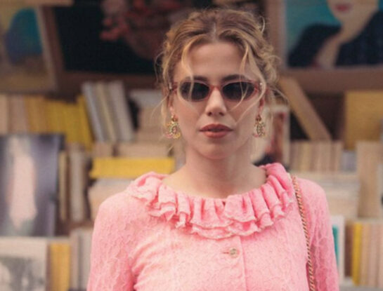 Justina Bustos deslumbró en Cannes con su look coquette