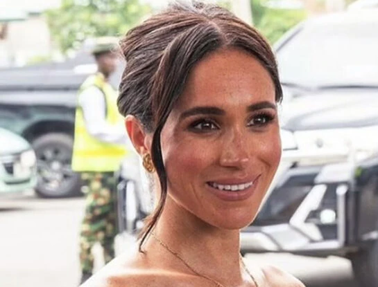 El look vintage de Meghan Markle con el color estrella del verano 2025