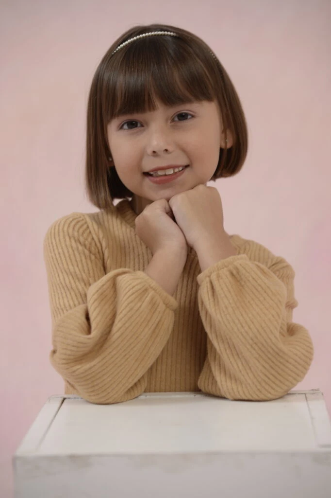 Quién es Juliet Czupiak, la mini periodista de siete años que entrevistó a Mirtha Legrand